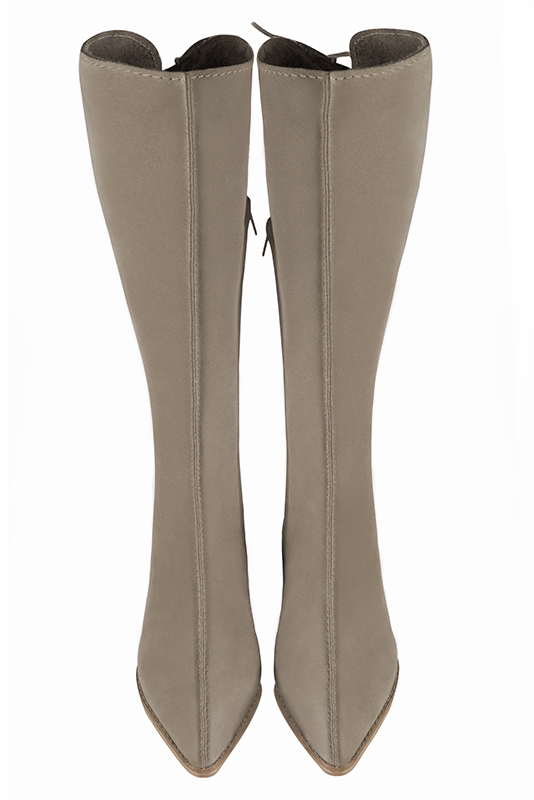 Tan beige women's elegant sneakers. Tapered toe. Low leather soles. Top view - Florence KOOIJMAN